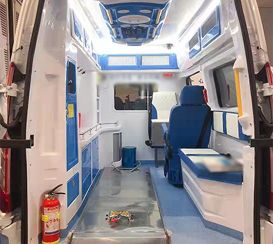 贵南县车辆内部展示